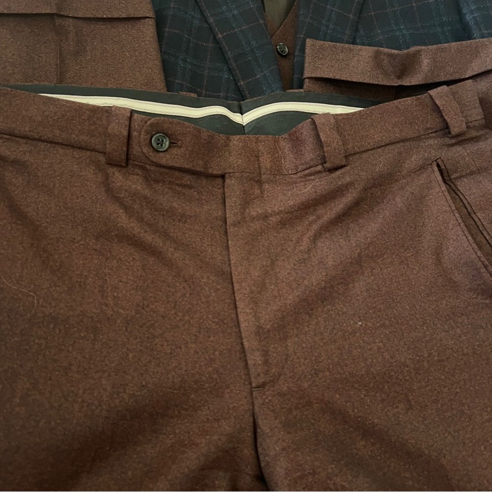 Tom James Holland & Sherry 3 piece suit wool blue rust red 48R pants 40 x 30 - Picture 3 of 8